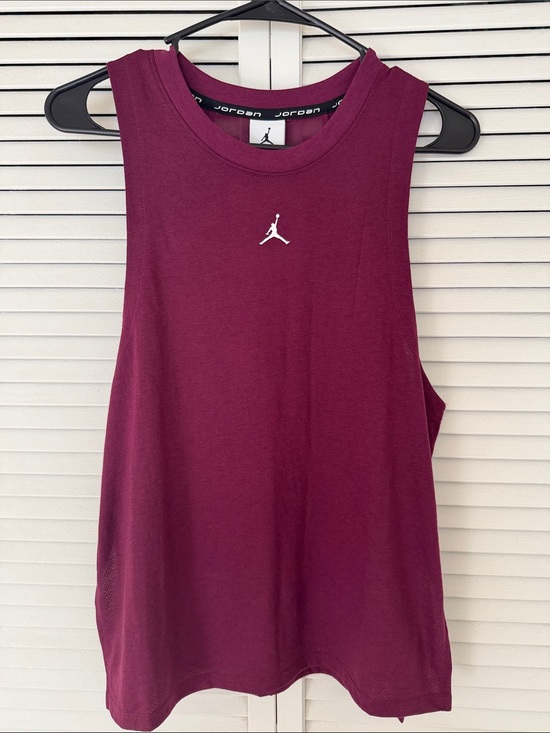 Nike Tops - Nike Air Jordan Loose Fit Diamond Tank